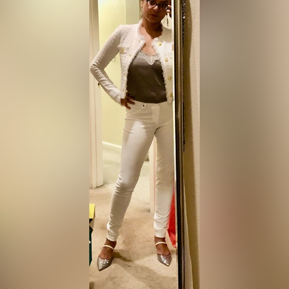 HUE White stretch Denim Leggings, White, size Small. - Picture 8 of 12